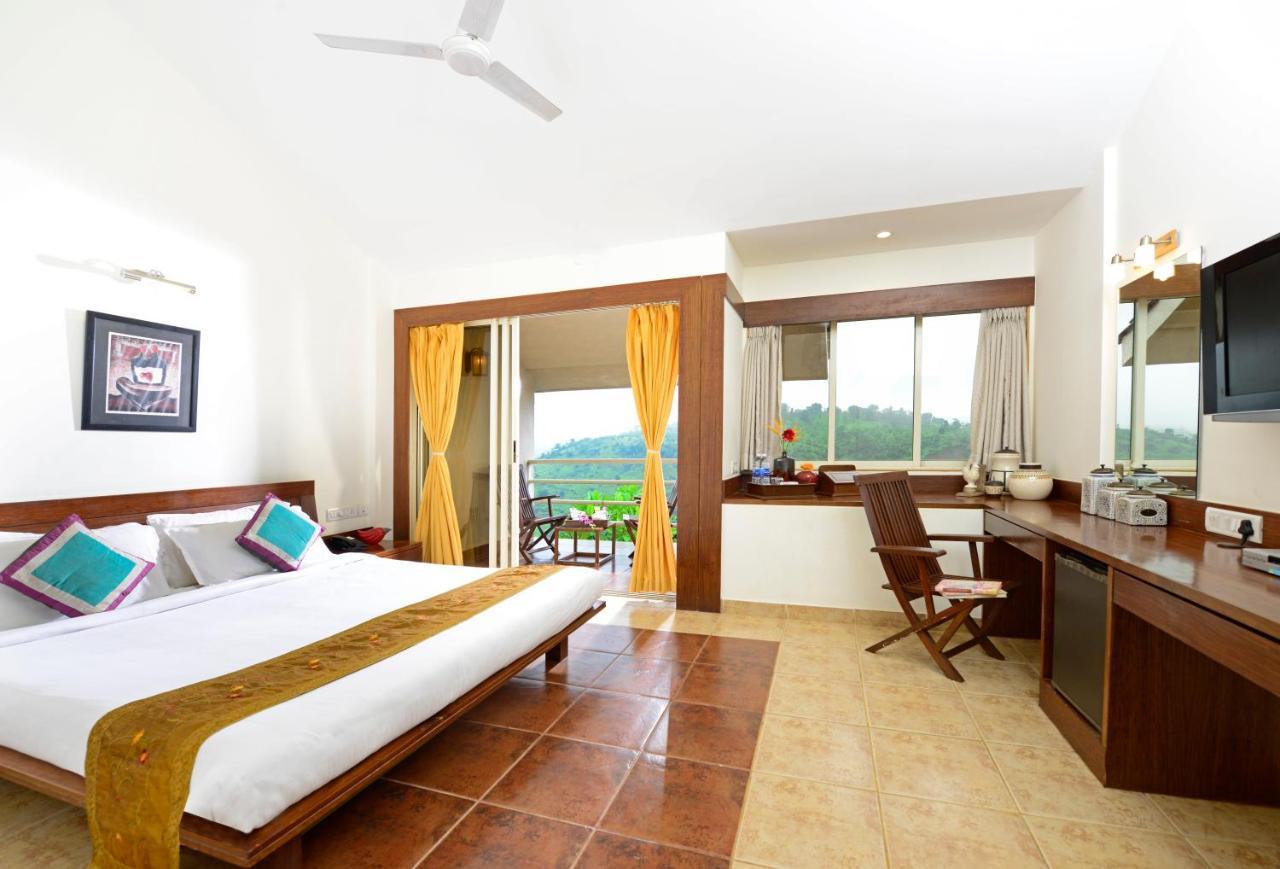 Manas Resort With Petting Zoo, Igatpuri Luaran gambar