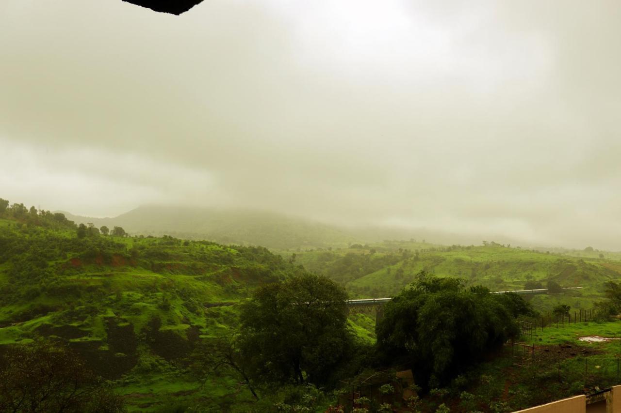 Manas Resort With Petting Zoo, Igatpuri Luaran gambar