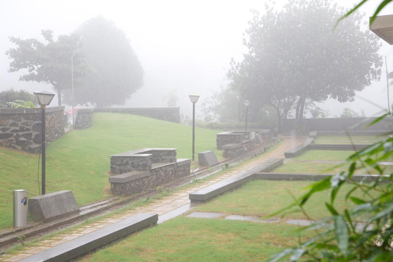 Manas Resort With Petting Zoo, Igatpuri Luaran gambar